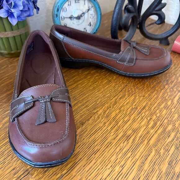 NEW Clarks Ashland Bubble Two Tone Brown Slip On Loafer Sz 7.5 Academia, Preppy - Picture 4 of 12